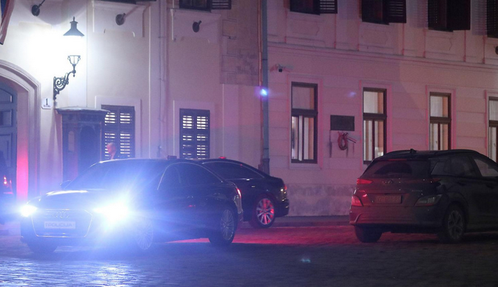 Се судрија две возила од придружбата на хрватскиот јавен обвинител во кого беше пукано