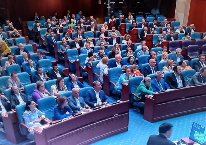 СОБРАНИЕ: Избрани за потпретседатели Милошоски од ВМРО-ДПМНЕ, Митрески од СДСМ и Бендевска од ЗНАМ