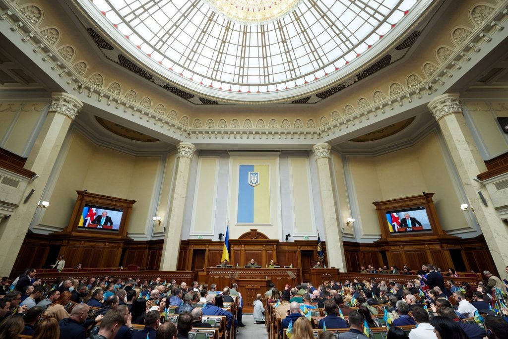 ЗАБРАНЕТА ОПОЗИЦИСКА ПАРТИЈА: Украинскиот суд го заплени имотот и ги забрани активностите на опозициската партија Наш Крај