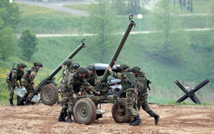 Кина и Белорусија започнаа воени вежби под кодно име „Напад на соколот“ на неколку километри од границата со Полска