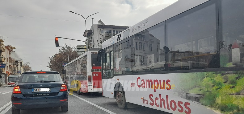 Приватните автобуси во Скопје до петок ќе возат само до 10 часот наутро