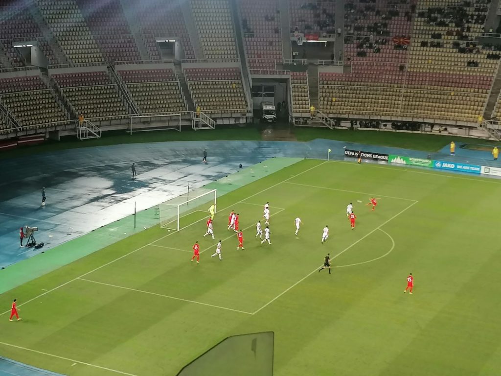 Македонија, со играч помалку, ја совлада Ерменија со 2:0