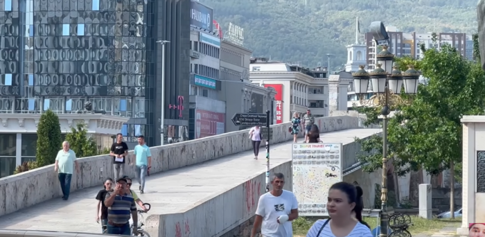 (ВИДЕО) СТРАНСКИ ПОГЛЕД: Македонија е релативно евтина земја за живеење, со богата култура уште од античко време