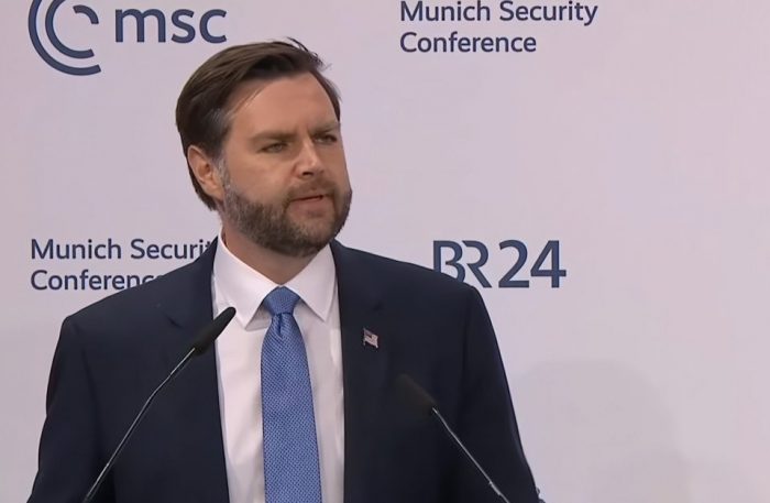 ВЕНС: Ако Иран сака преговорите да пропаднат поради Либан, тоа е нивен избор, САД не ветиле Либан да биде вклучен во договорот за примирје