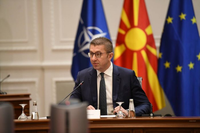 МИЦКОСКИ: Заедничка акција со Брисел, целосна реконструкција на болницата во Кочани и на целиот град