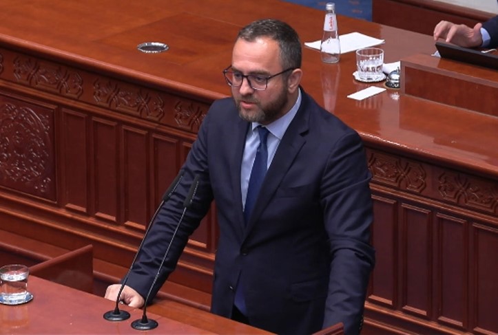 ТОШКОВСКИ ДО ЛУКАРЕВСКА: Вработените во Национални шуми беа без плати, без гориво, немаше хеликоптер, со возила кои 12 години не беа запалени… и уште прашувате како се справуваме со пожарите