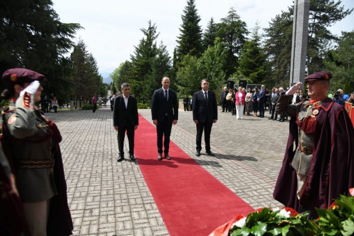 ЧЕСТВУВАЊЕ ОД ВЛАДАТА: 9 Мај е круната на македонската идеја за сопствена држава и да бидеме слободни и независни