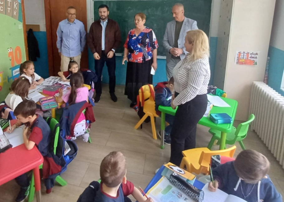 ЈАНЕВСКА: Се залагаме за едносменска настава во сите училишта