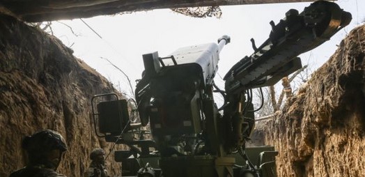 „ФАЈНЕНШЛ ТАЈМС“: Украина купувала оружје од несигурни добавувачи, губејќи стотици милиони долари