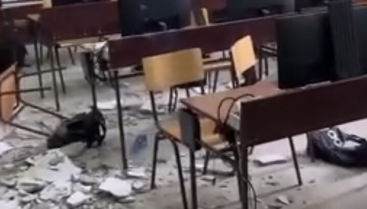 Падна таван во гимназија во Србија