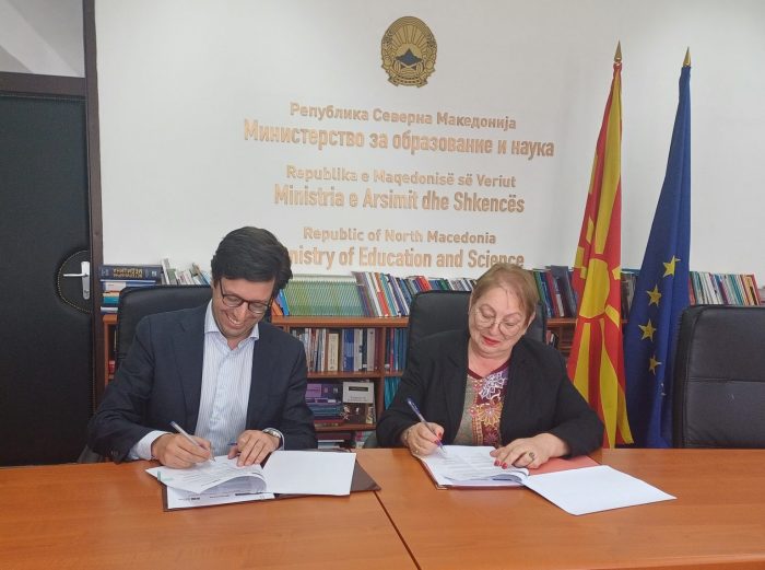 Јаневска потпиша договор за програма финансирана од Шведската агенција за меѓународна развојна соработка