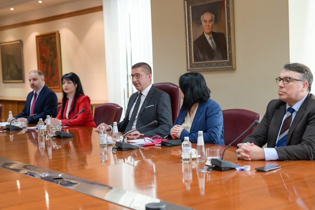МИЦКОСКИ НА СРЕДБА СО ЕКС ПРЕМИЕРОТ НА ГРУЗИЈА: Учиме од најдобрите, а Гилаури е токму тоа