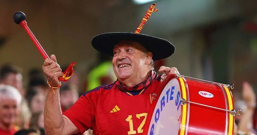 На 76 години почина најпрепознатливиот навивач на Шпанија