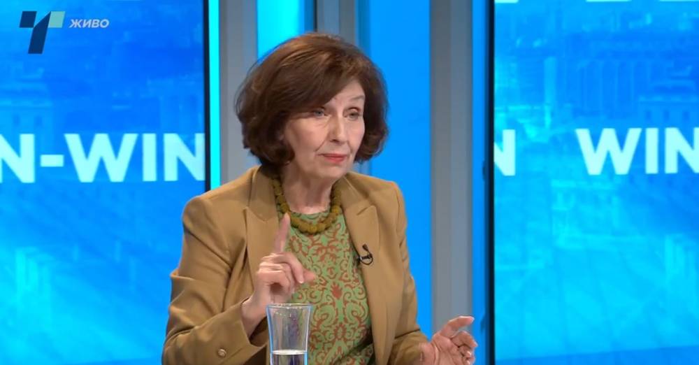 СИЉАНОВСКА: Проблематично е кога некој верува дека пречките може да се надминат со уставни измени