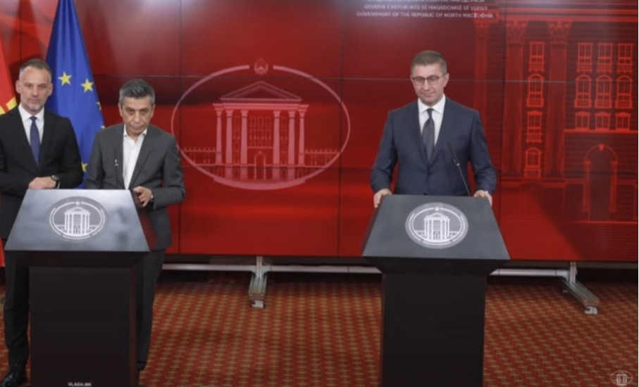 МИЦКОСКИ: Решено прашањето за платата на вработените во Инспекторат за албански јазик