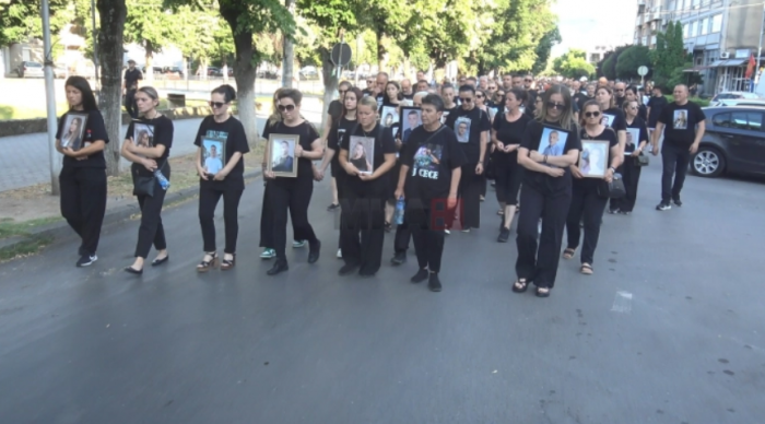 „МАРШ ЗА АНГЕЛИТЕ“ ВО КОЧАНИ: Пожарот во „Пулс“ да не остане само уште една трагедија