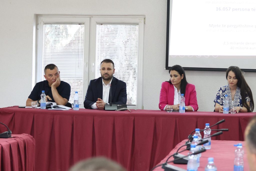 ДУРМИШИ: 40 милиони евра за локалната економија, Владата не ги остава граѓаните сами