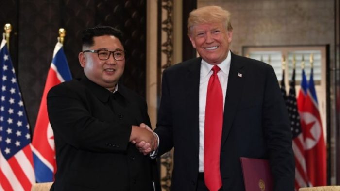 ТРАМП: Имав добри односи со Ким Џонг- ун, навистина добро се согласувам со него и ќе го решам проблемот со Северна Кореја