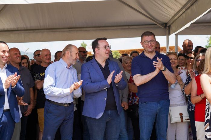 МИЦКОСКИ: Го амортизиравме ударот што некој од политичарите во Брисел сакаше да го нанесе врз македонскиот идентитет