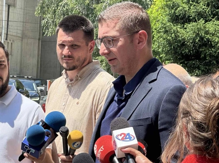 МИЦКОСКИ: Нехумано е тоа што СДСМ го прави со трагедијата во Кочани, а сите знаат кој ги избра обвинителите Коцевски, Бубевски и Абази