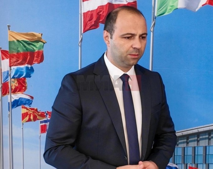 МИСАЈЛОВСКИ: Со зајакнување на економијата ќе можеме да издвојуваме повеќе и за одбраната