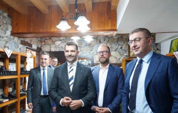 ТОМОВСКИ: Горд сум на реотворањето на комплексот „Македонско село“