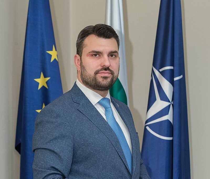 МИЦКОСКИ ЗА „СЕВЕРНОМАКЕДОНСКИ“ ОД ГЕОРГИЕВ: Му дале задача „ајде сега закачај се“, исто како кога глушецот го задева лавот