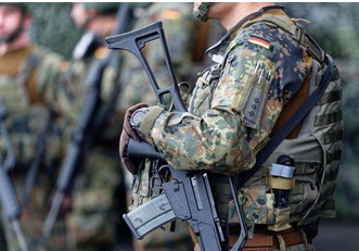 ПОДГОТЕВН НАЦРТ-ЗАКОН: Германија воведува шестмесечен воен рок