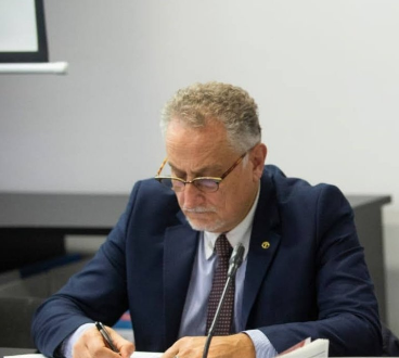 КОЛУМНА НА ЗАФИРОВСКИ: Дали некогаш сте се запрашале како е да се биде полицаец?