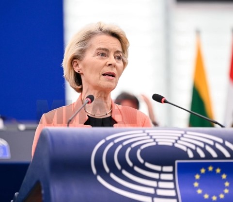 ФОН ДЕР ЛАЈЕН: Иницијативата за недоверба на ЕК е обид за раздор на проевропските сили