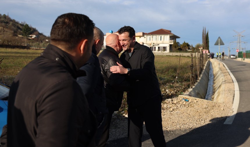 Градоначалникот на Тирана под обвинение за корупција и перење пари