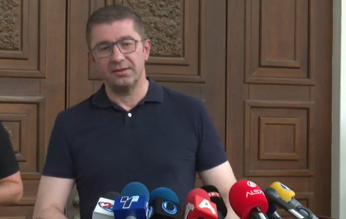 МИЦКОСКИ: Нема да има данок за немажени и неженети, им се извинувам на тие што погрешно ја протолкувале мојата иницијатива