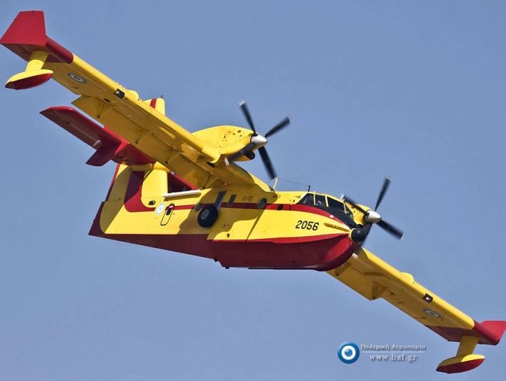 Два грчки канадери и копнени сили помагаат во гаснење на пожарот кај Дојран