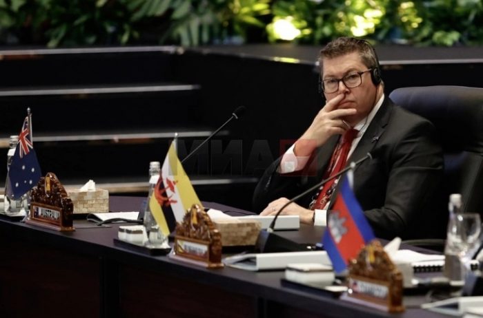 КОНРОЈ: Австралија нема однапред да подготвува војска за каков било судир и во случај на конфликт меѓу САД и Кина околу Тајван