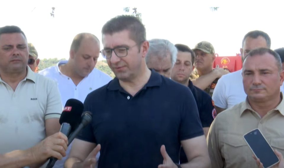 МИЦКОСКИ: Овие возила кои од денеска ги вклучуваме во битка со пожарите, повеќе од 8 години беа запуштени и незапалени