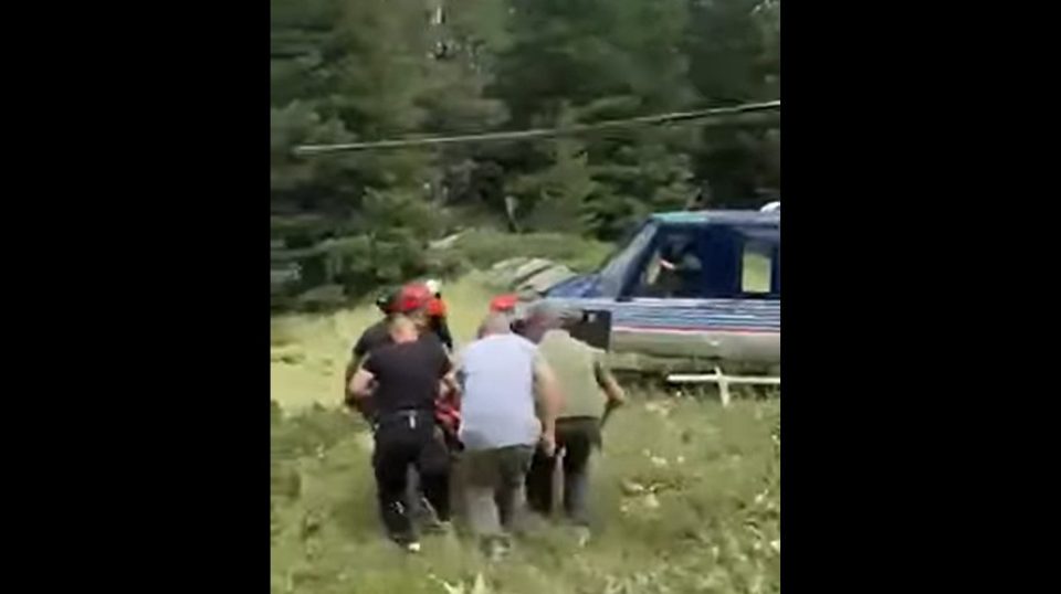 (видео) ТОШКОВСКИ: Планинарот со скршена нога на Пелистер е успешно евакуиран од исклучително тежок и непристапен терен