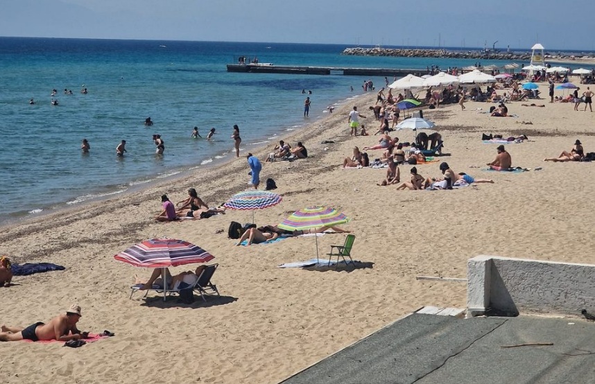 ТРАГИЧНО ЛЕТУВАЊЕ ВО ГРЦИЈА: Бебе на брачен пар од Србија се задушило со храна во ресторан на Халкидики и починало во болница