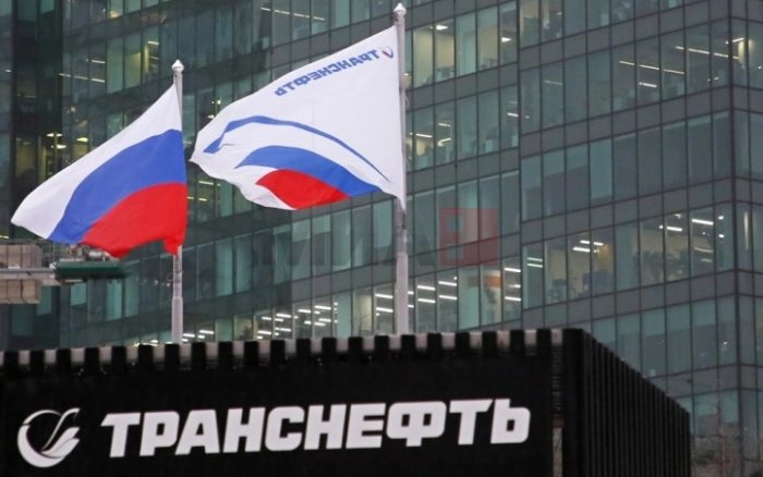 САД издадоа привремено одобрение на земјите да купуваат руска нафта која е заглавена на море