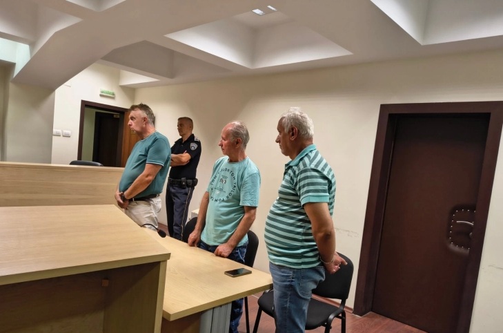 ЗА УБИСТВОТО НА КУЧЕТО ФЕЛИКС: Казна од 3 месеци затвор за Крстевски и парична од 1.000 евра за Билбиловски, добија од Кривичниот суд