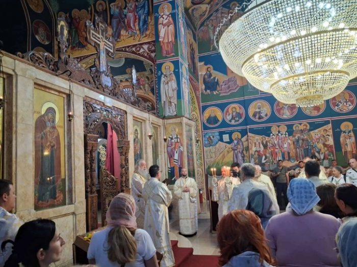 ЗА ДЕНЕШНИОТ ПРАЗНИК: Архиепископот Охридски и Македонски г.г. Стефан богослужеше во храмот Свети Наум во скопско Радишани