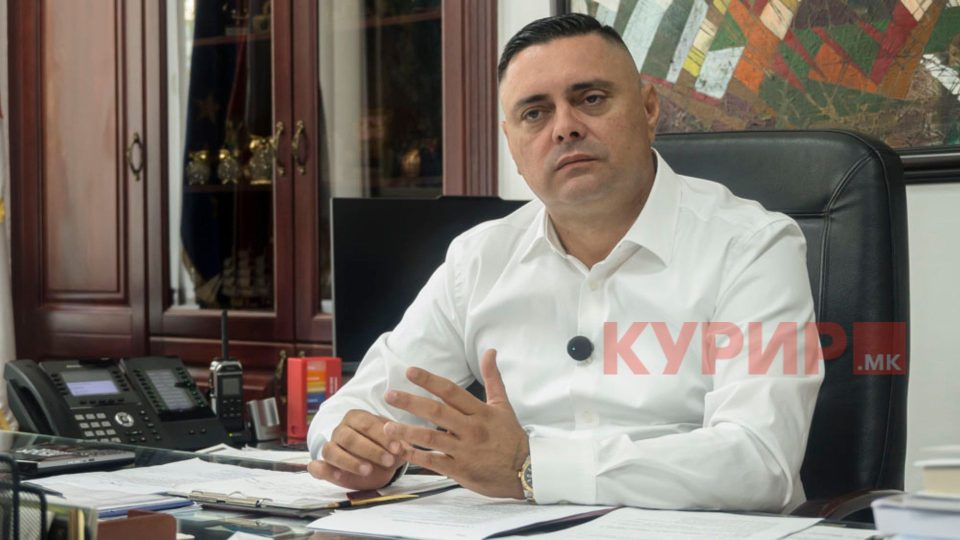 ЗЕЛЕНСКИ ГО ОДЛИКУВА ЈАНЧЕВ: Орден за заслуги за градоначалникот на Кавадарци по повод Денот на независноста на Украина