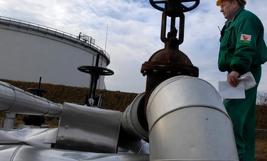 ДИРЕКТОРОТ НА УНГАРСКАТА НАФТЕНА КОМПАНИЈА МОЛ: Унгарија има нафта за уште еден месец, слична е состојбата и во Словачка