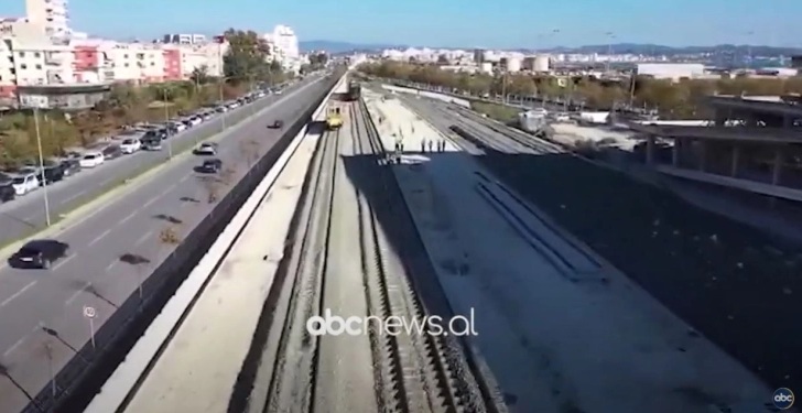 И ВО АЛБАНИЈА ВОЗОВИТЕ СО 120 КМ/Ч: ЕБОР и одобри заем од 30 милиони евра за железницата Драч-Рогожина, која е дел од Коридорот 8