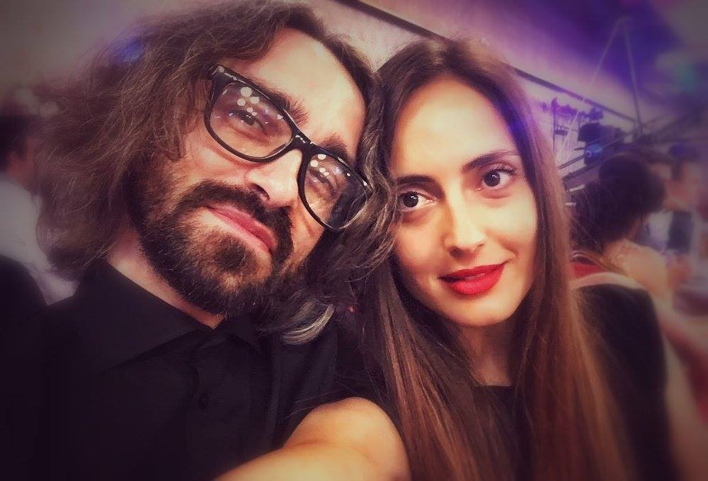 ПРОТИВНИЦИ ПРЕД КАМЕРИ, СОРАБОТНИЦИ ЗАД КАМЕРИ: СДС преку Еразмус ја финансирал и сопругата на Апасиев, открива Лефков