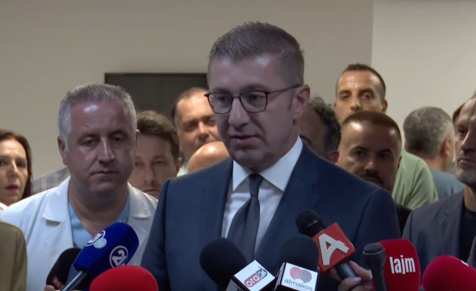 МИЦКОСКИ: Завршуваме проекти кои во минатото биле отпочнати, па заборавени – 720 милиони денари за спортска инфраструктура