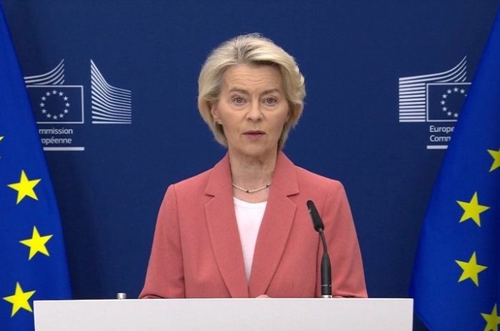 ФОН ДЕР ЛАЈЕН: ЕУ ќе воведе 19-ти пакет санкции против Русија по синоќешниот напад врз Киев, во кој е оштетено и седиштето на ЕУ
