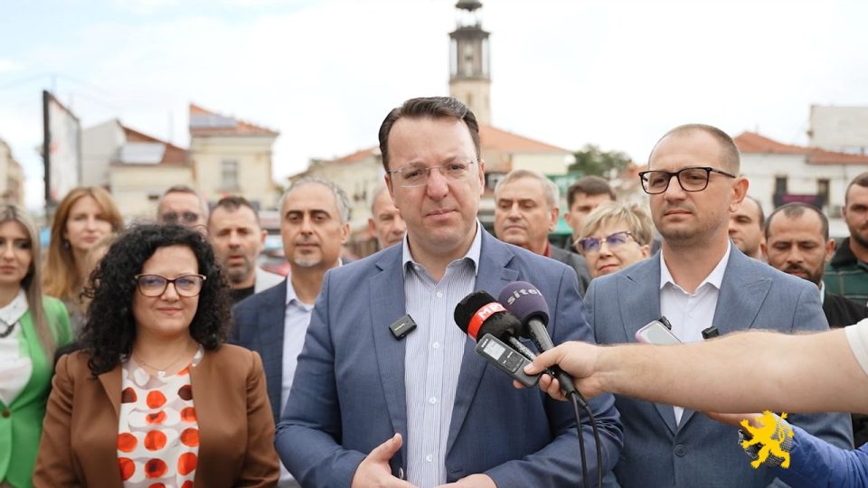 НИКОЛОСКИ ВО ПРИЛЕП: Се гради автопатот кон Битола, а планираме целосно поврзување со Скопје со автопатско и со експресен пат