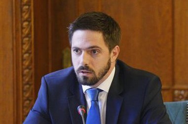 МАЃАР НА ПРЕДАВАЊЕ ВО ПАРИЗ: Унгарија се откажа од две третини од својата територија, Украина може да се откаже од една петтина