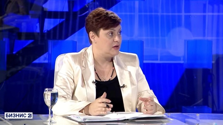ДИМИТРИЕСКА-КОЧОСКА: Јавниот долг заклучно со јули е 58,7 отсто од БДП, внимателно се планира издавањето на еврообврзницата