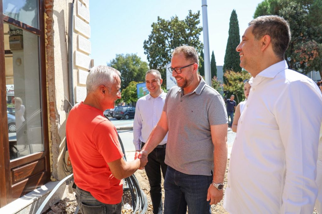 ЉУТКОВ: 40 милиони денари за реконструкцијата на Старата чаршија во Гевгелија